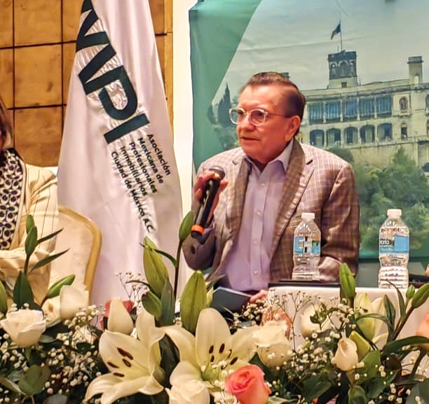 Exposición de Luis Robina